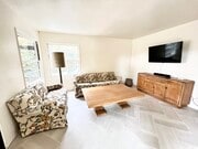 Living room (currently unfurnished) - 530 N Quarantina St House