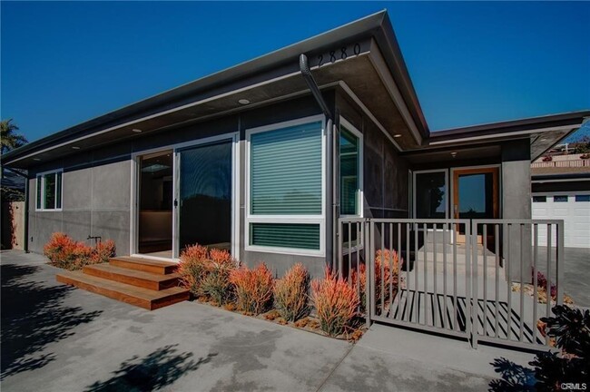 Photo - 2880 Chateau Way House