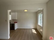 Photo - 517 S Kenmore Ave Apartment Unit 1