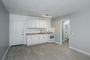 1BR, 1BA - 500SF - Kitchen - Hudson Ridge Apartments