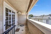 Photo - Stunning Remodeled Townhome in Prime Locat...