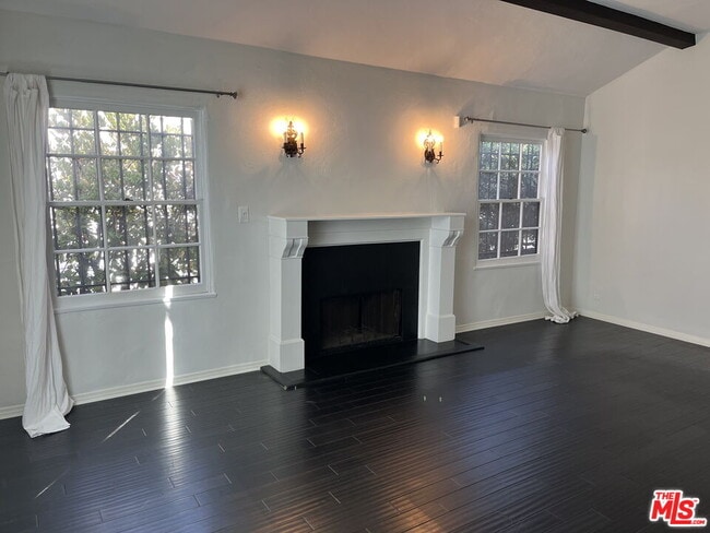 Photo - 622 N Formosa Ave