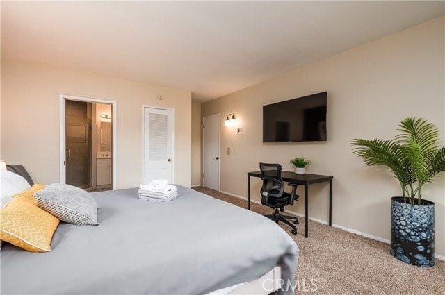 Photo - 2328 E Vine Ave