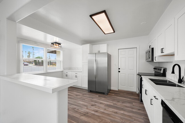 Photo - 6378 Streamview Dr