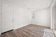 Photo - 609 S Lyon St Townhome