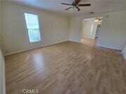Photo - 342 N Shaffer St