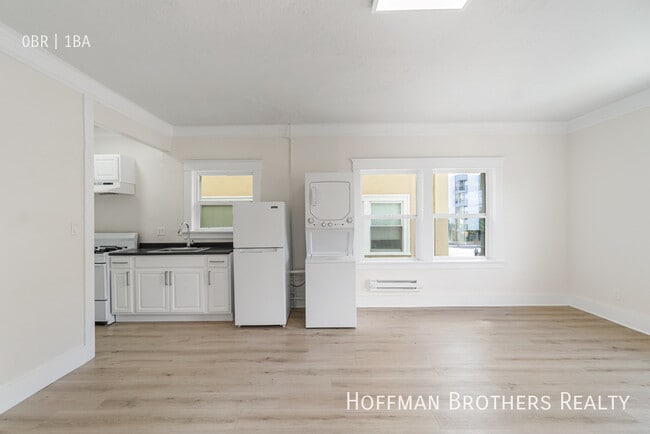 Photo - 323 W 4th St Unit 201