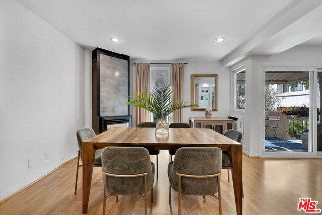 Photo - 11789 Montana Ave Unit 15