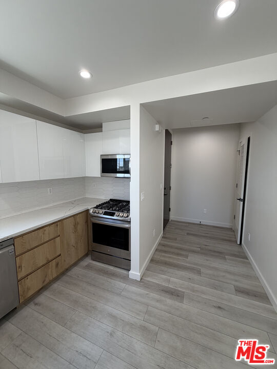 Photo - 124 S Croft Ave Unit 303