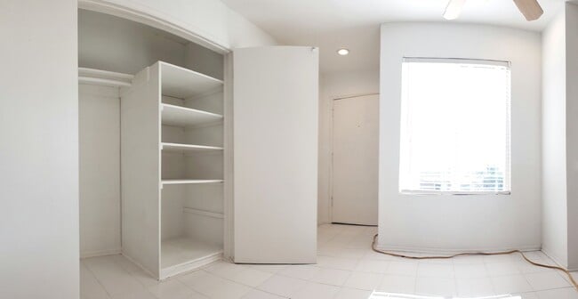 Photo - 8108 Langdon Ave Unit 2