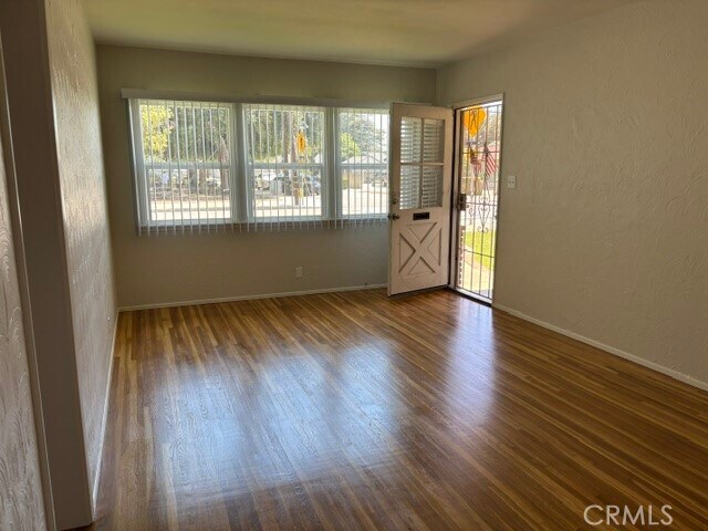 Photo - 331 W San Bernardino Rd