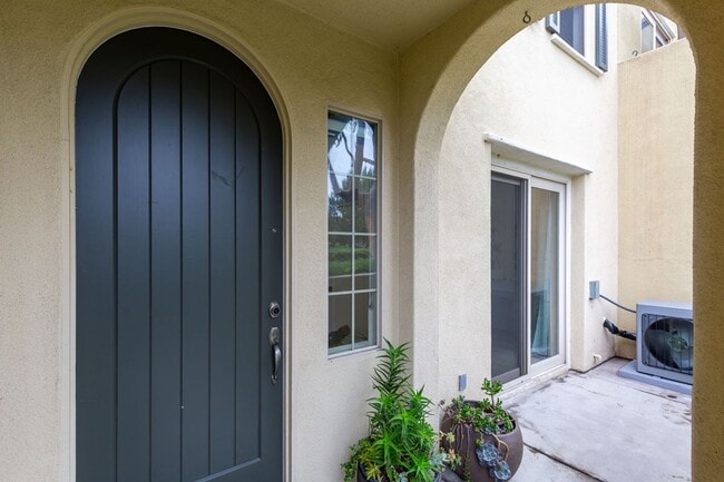 Photo - 3 Bedroom Townhome in the Escala Community of Mission Valley