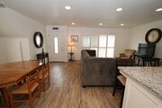 Photo - 9 month winter lease on Balboa Peninsula! No yearly leases Unit A