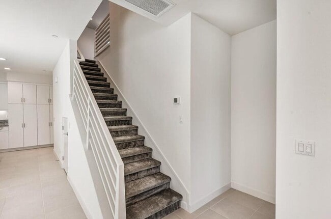 Photo - 80268 Whisper Rock Way