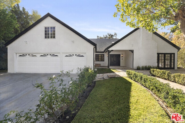 Building Photo - 3217 Hutton Dr Rental