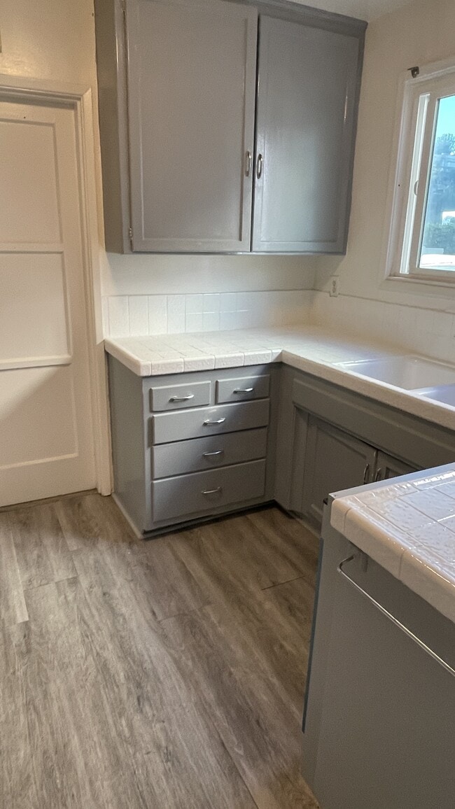 Photo - 2425 Silver Lake Blvd Unit 2425-B