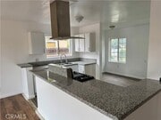 Photo - 16041 Devonshire St