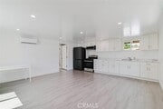Photo - 15526 Donmetz St