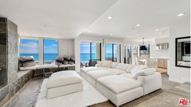 Photo - 25252 Malibu Rd