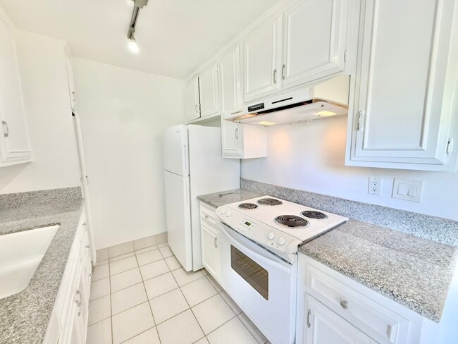 Photo - 1534 11th St Unit 1