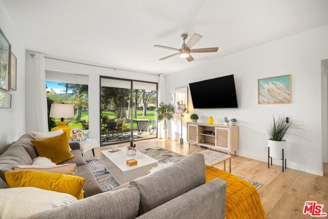 Photo - 60 La Ronda Dr