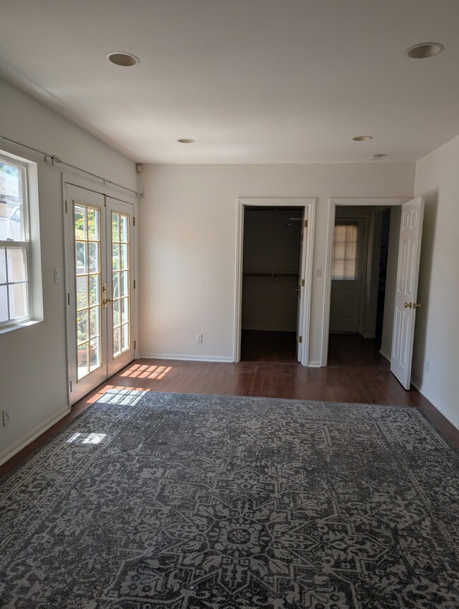 Photo - 14656 La Maida St