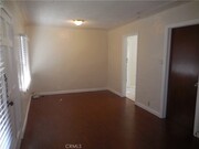 Photo - 959 W 17th St