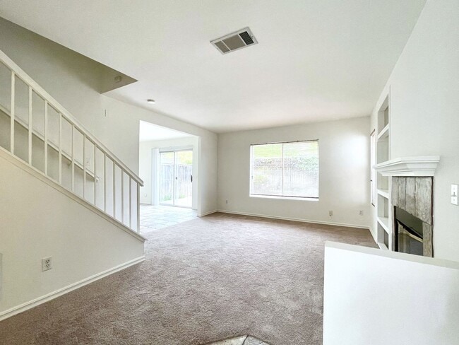 Photo - Spacious Home in Ivey Pointe!