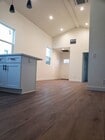Photo - 2631 S Manhattan Pl Apartments