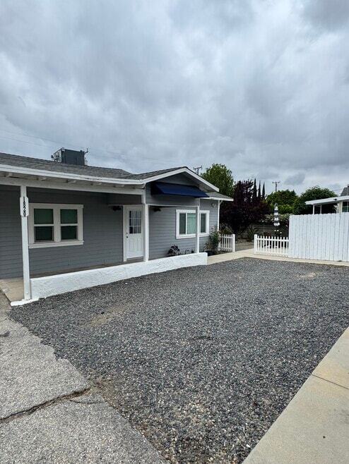 3D Tour - 1820 E Woodbury Rd.