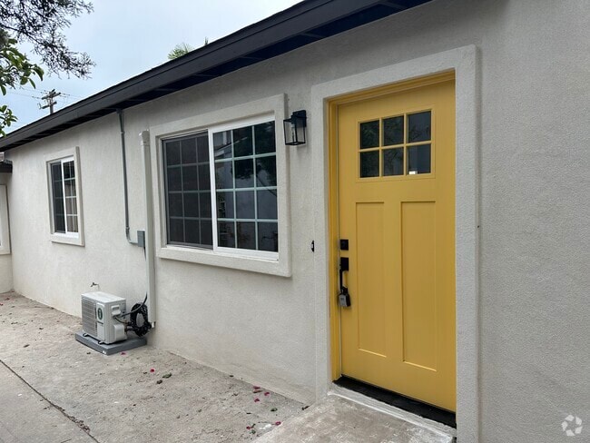 Building Photo - 2173 Harrison Ave Unit 2175 Rental