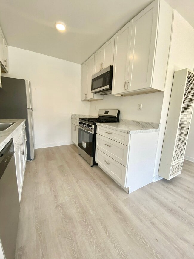 Photo - 1534 10th St Unit 7