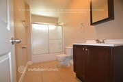 Photo - 1355 W 60th St