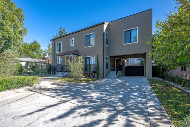 Photo - 494 S Marengo Ave