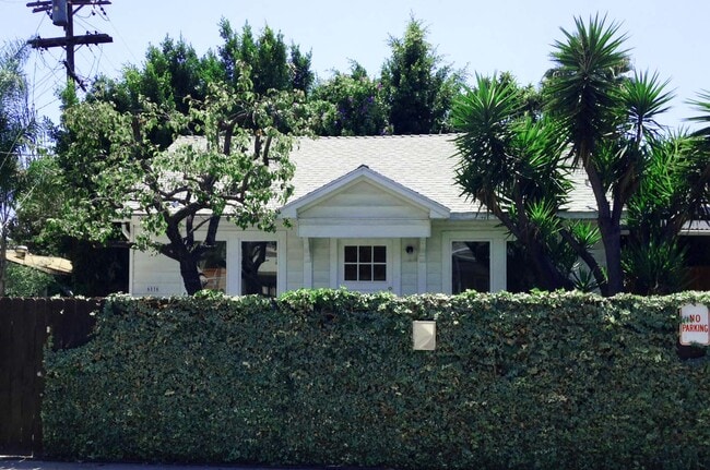 Building Photo - 6116 Fountain Ave