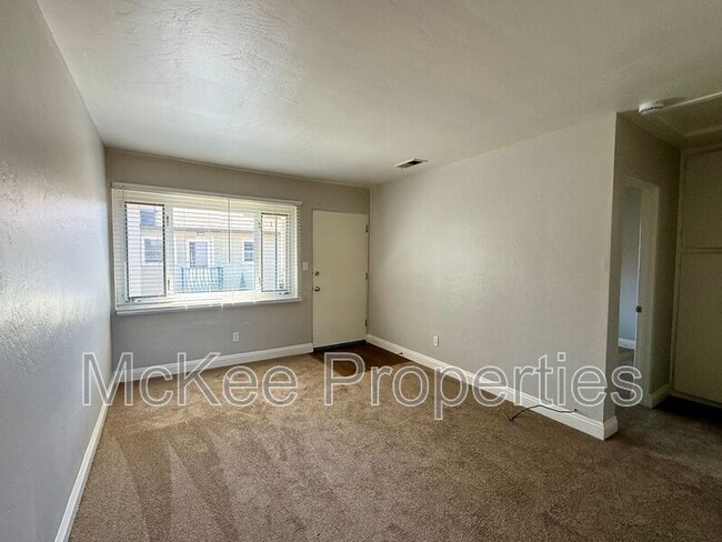 Photo - 2321 Brant St