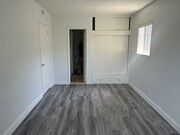 Photo - 1153 W 22nd St House