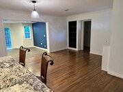 Photo - 18406 Bessemer St House