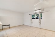Photo - 23101 Lanark St