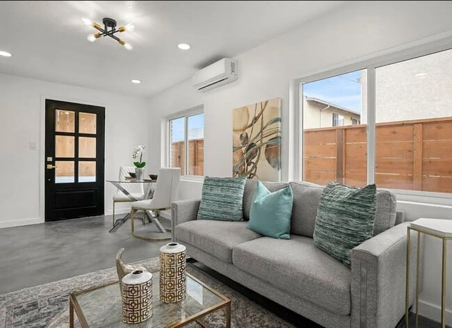 Photo - Swift Unit 4065.5