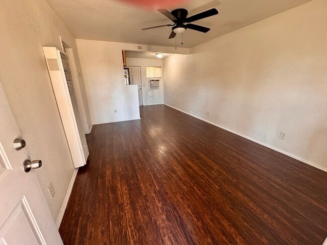 Photo - 205-205 Valley View Dr Unit 201 N Valley View Dr