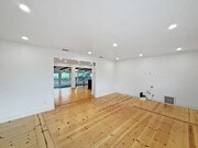 Photo - Charming & Spacious 3B/2BA House in La Mes...