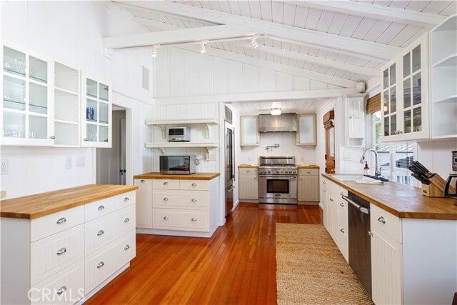 Photo - 1215 Brangwyn Way