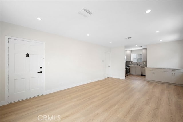 Photo - 2521 Manhattan Ave