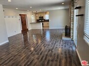 Photo - 22327 Gifford St