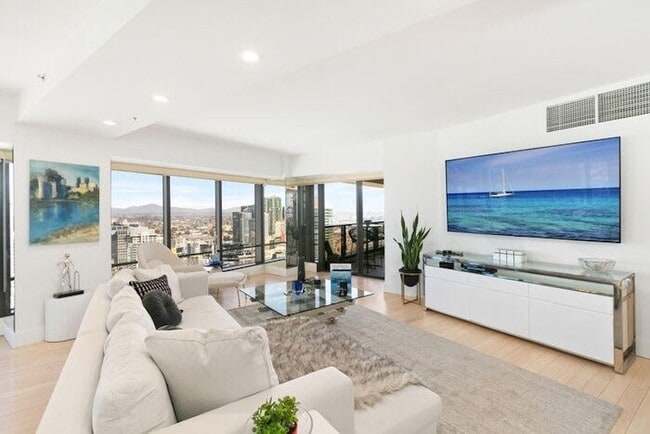 Photo - 200 Harbor Dr Unit Harbor Club