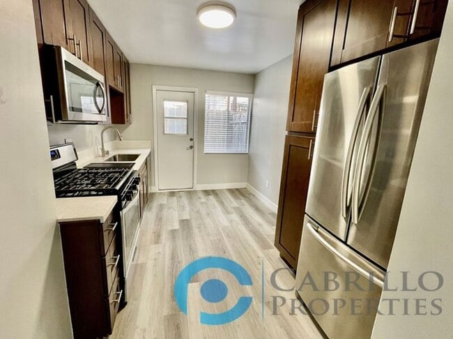 Building Photo - 4661 Oregon St