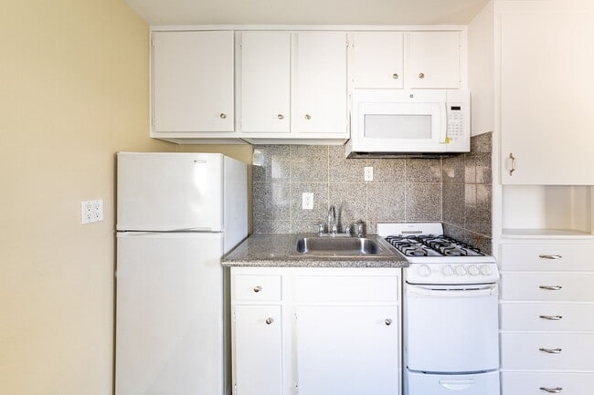 Photo - 1911 Church St Unit 1917 #4