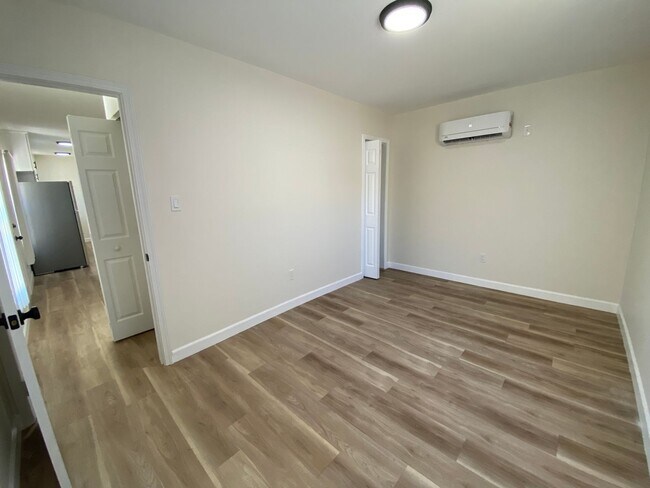 Photo - 1645 W Adams Blvd