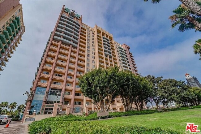 Building Photo - 388 E Ocean Blvd Unit 1512